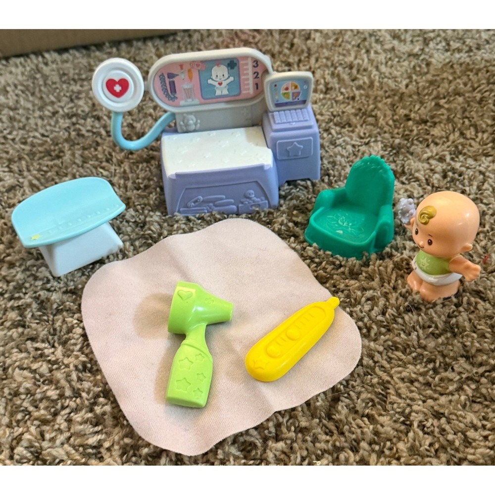 Fisher-Price Little People Healthy Check-Ups Playset (HTF)